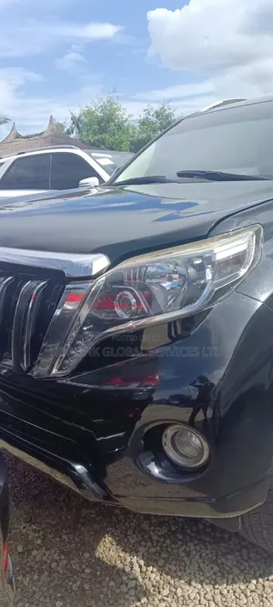 Toyota Land Cruiser Prado 2016 Black