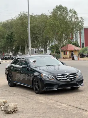 Mercedes-Benz E350 Base 4Matic Sedan AWD (3.5L 6cyl 7A) 2014 Black