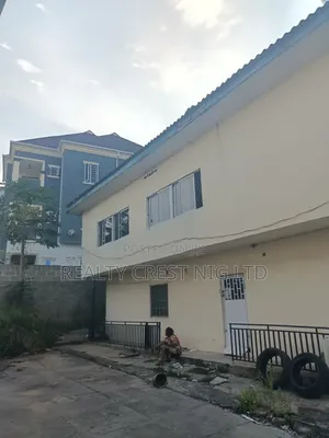 Block of 4 Units of 3 Bedroom  Flat With 2 Units of 2 Bedrooms  Flat