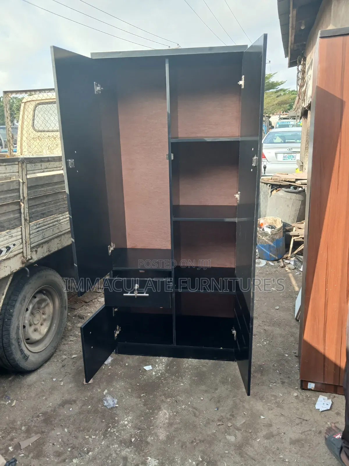 3x6ft Wardrobe