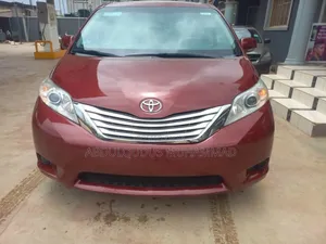 Toyota Sienna 2014