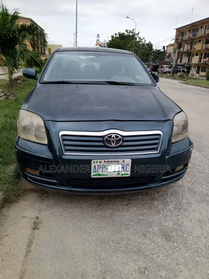 Toyota Avensis 2005 Green