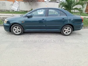 Toyota Avensis 2005 Green