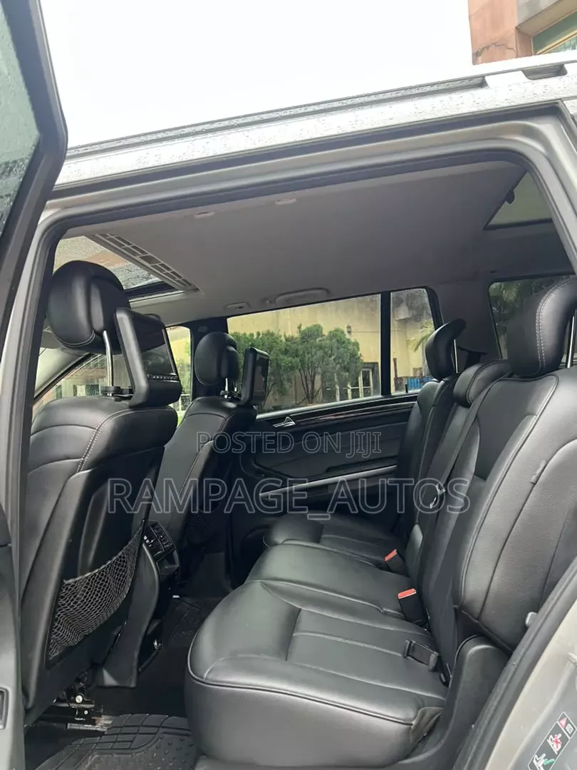 Mercedes-Benz GL-Class 2010