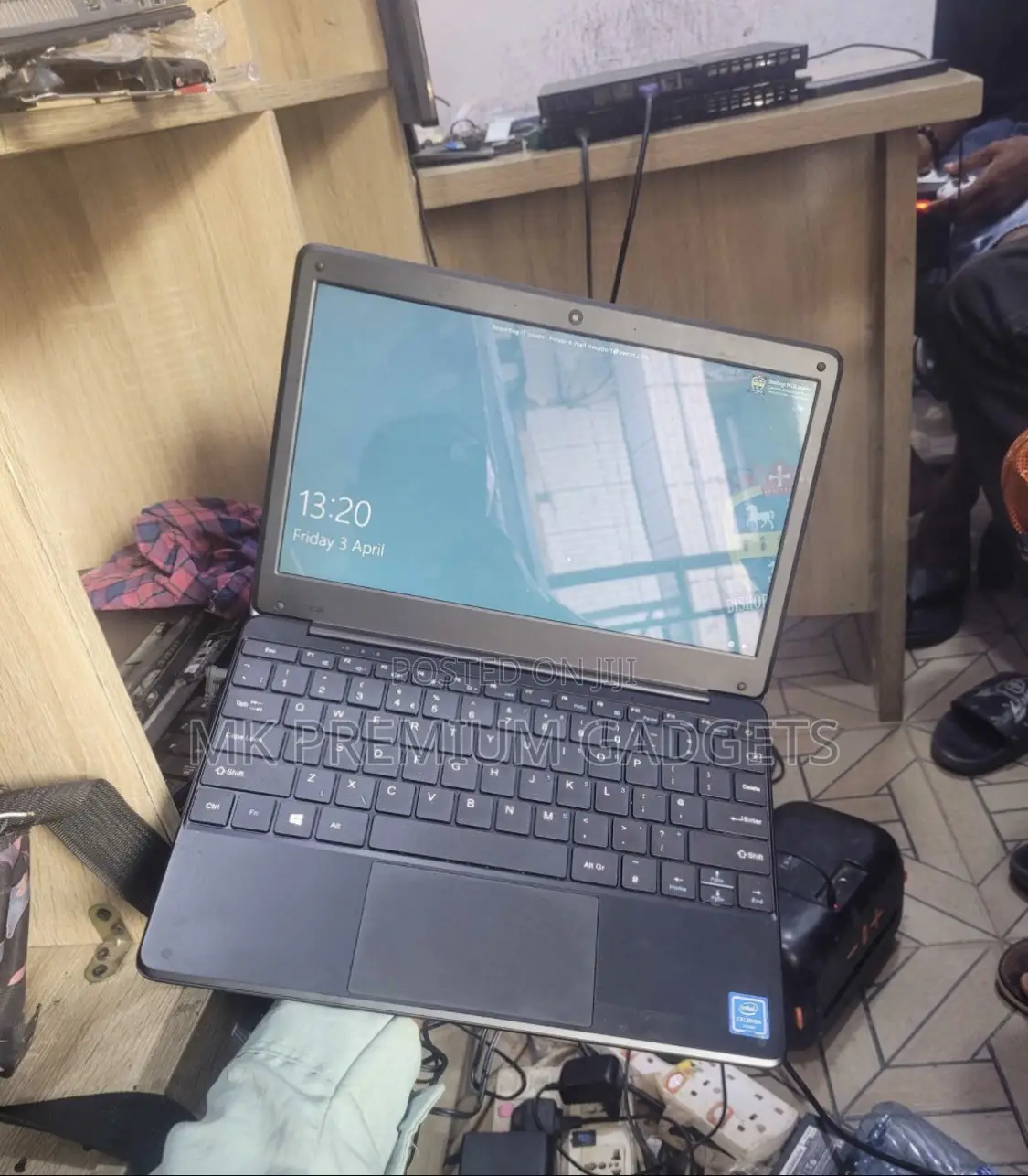 Laptop Geo 4GB SSD 640GB