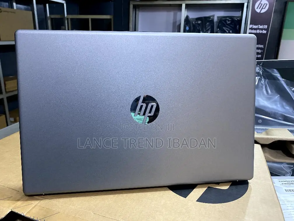 New Laptop HP 250 G10 16GB Intel Core 5 SSD 512GB