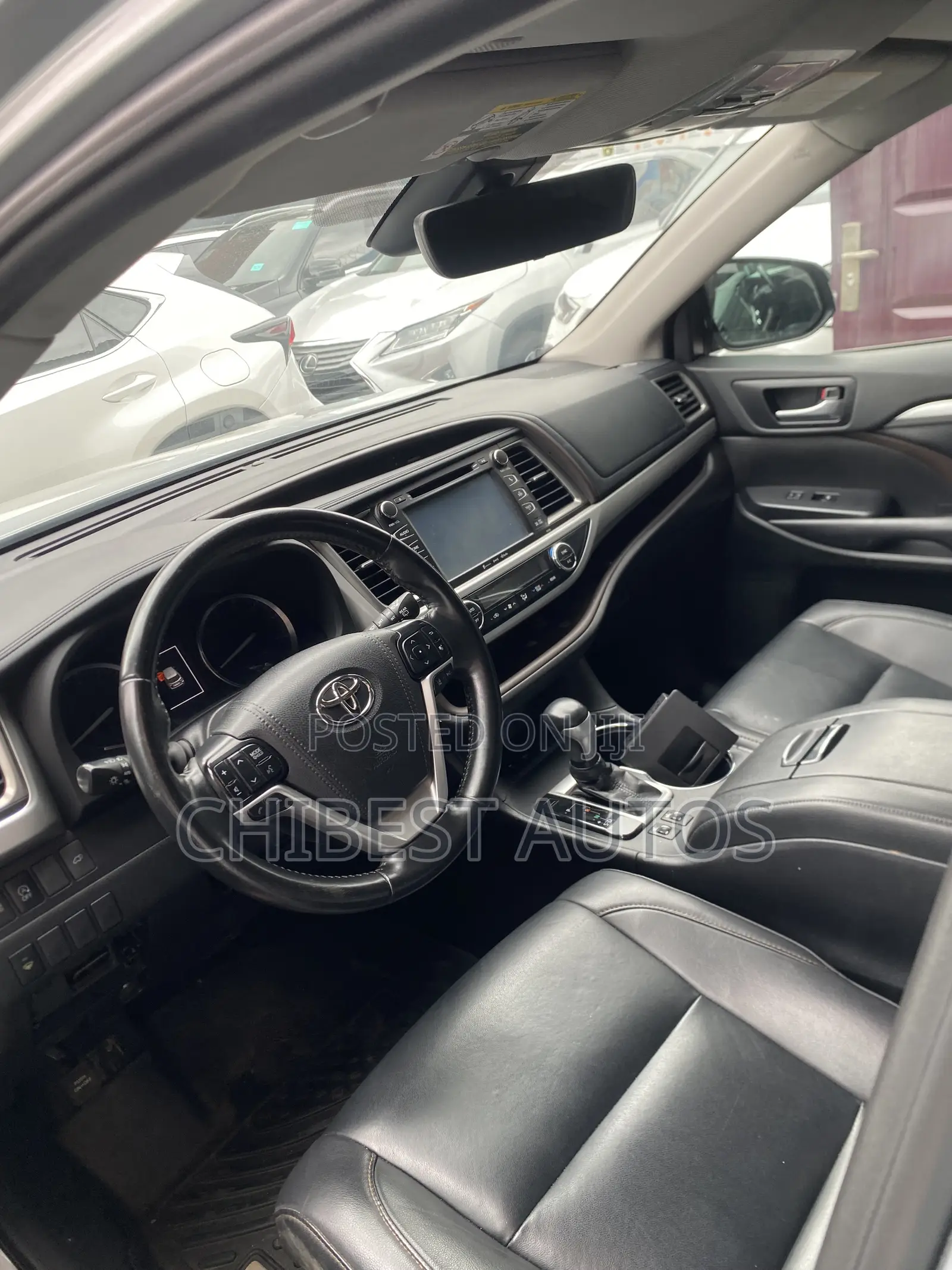 Toyota Highlander XLE 2019 Silver