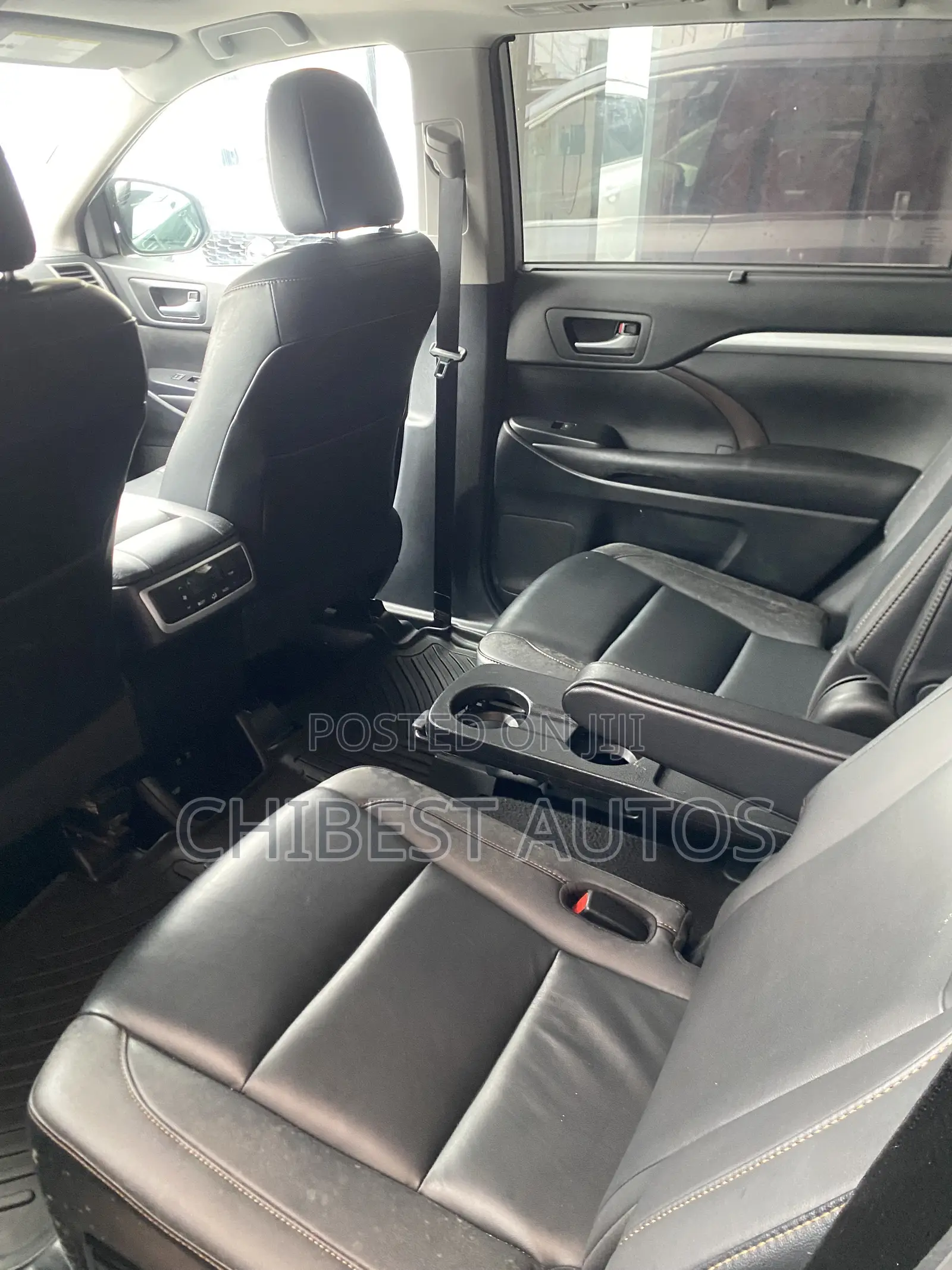 Toyota Highlander XLE 2019 Silver