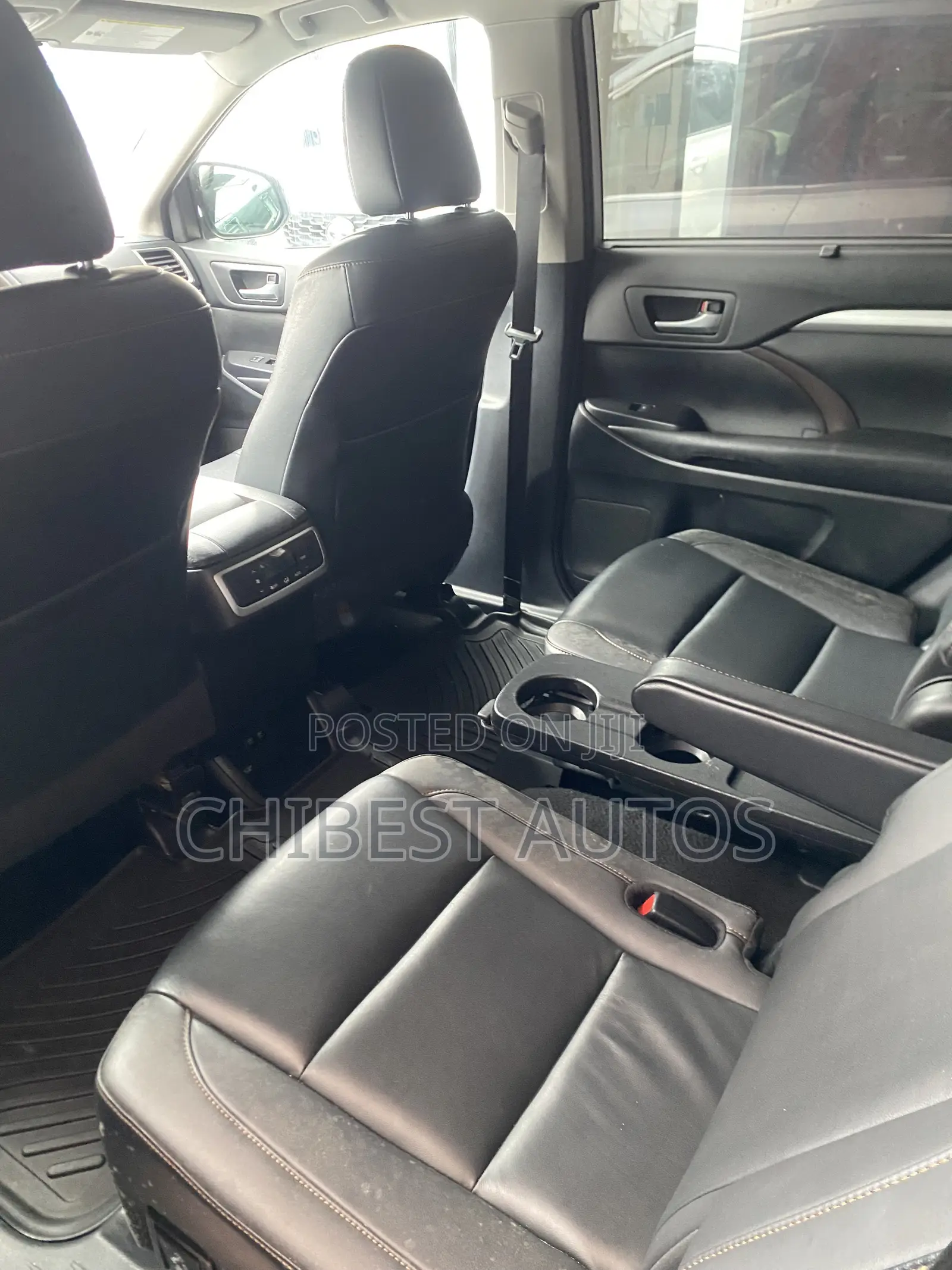 Toyota Highlander XLE 2019 Silver