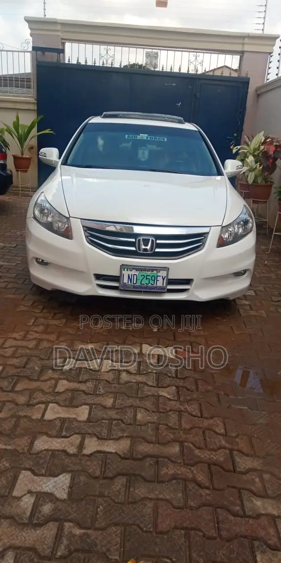 Honda Accord 2012 White