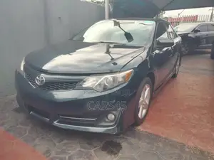 Toyota Camry 2014 Green