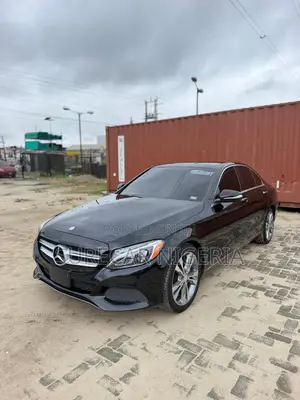 Mercedes-Benz C300 2015 Black