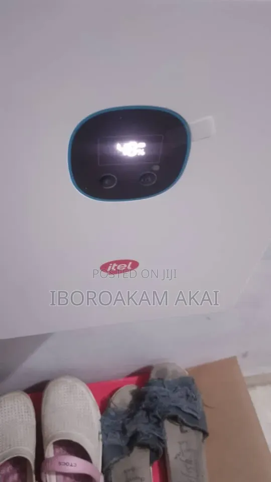 Solar Inverter With 1 Panel