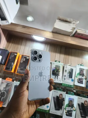 Apple iPhone 15 Pro Max 512 GB Gray