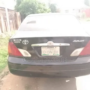 Toyota Avalon 2002 Black