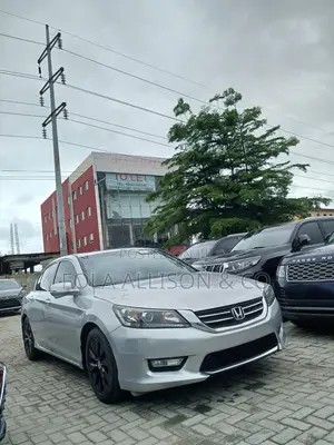 Honda Accord EX-L 4dr Sedan FWD (2.4L 4cyl 2A) 2013 Silver