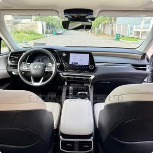 Lexus RX 2023 Silver