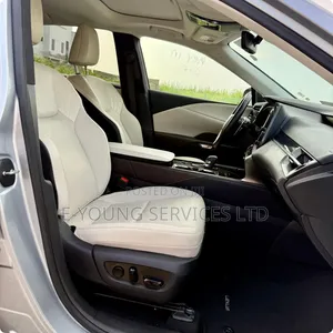 Lexus RX 2023 Silver