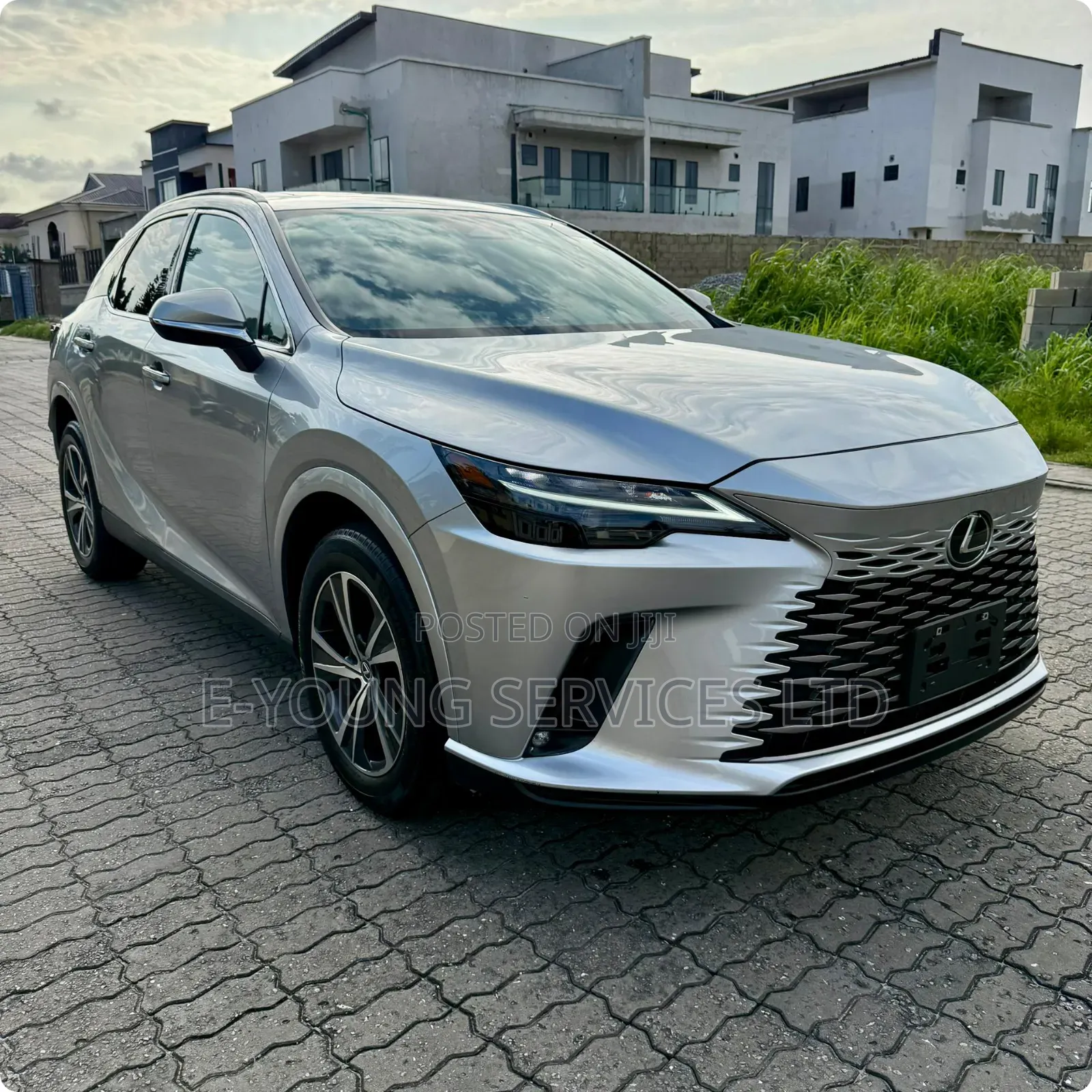 Lexus RX 2023 Silver