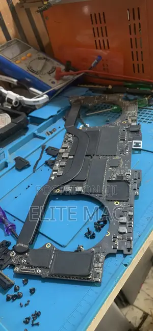 Macbook Repairs, Done Right.