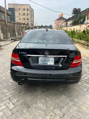 Mercedes-Benz C250 2013 Black