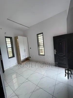 3bdrm Duplex in Emmanuel Estate, Sangotedo for rent