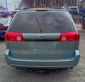 Toyota Sienna 2008 Blue