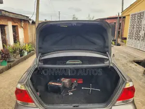 Toyota Camry 2005 Gray