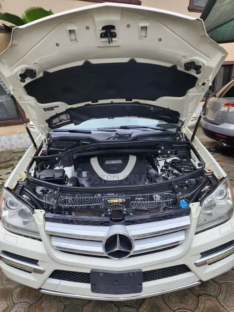 Mercedes-Benz GL-Class 2012 White