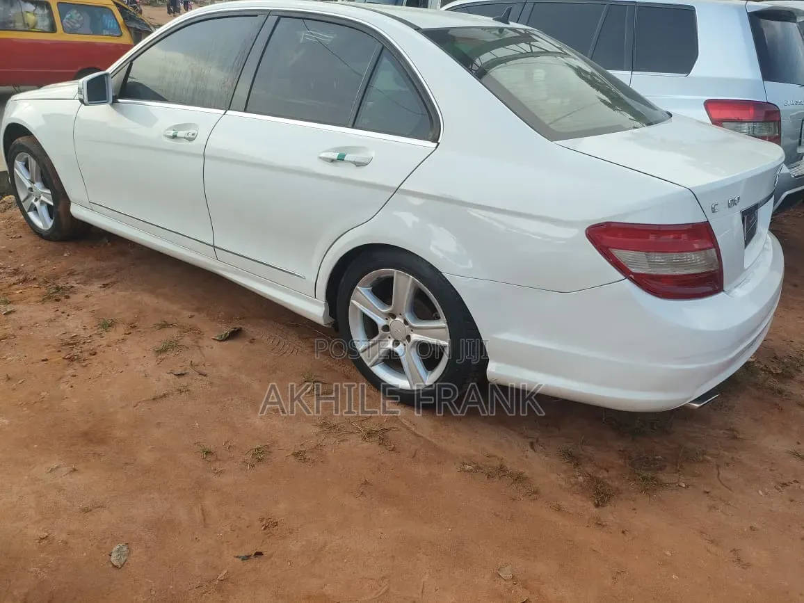 Mercedes-Benz C300 2009 White