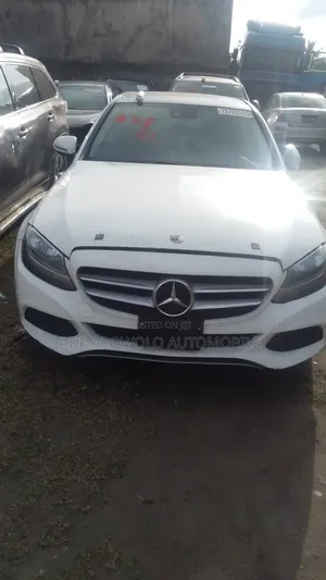 Mercedes-Benz C300 2016 White
