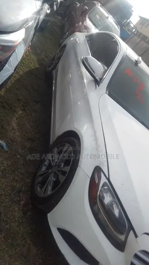 Mercedes-Benz C300 2016 White