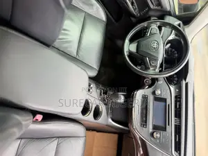 Toyota Avalon 2013 Red