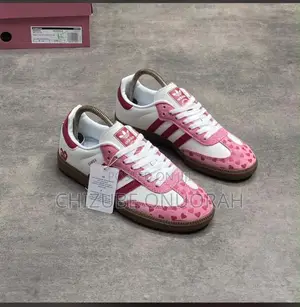 Adidas Samba X Comme Des Garçons PLAY Heart Sneakers White Pink Red