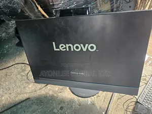 Desktop Computer Lenovo ideacentre AIO 520 8GB Intel SSD 256GB
