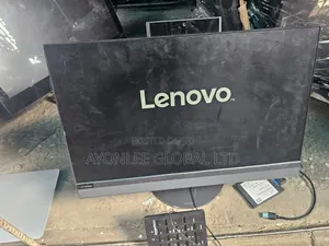 Desktop Computer Lenovo ideacentre AIO 520 8GB Intel SSD 256GB