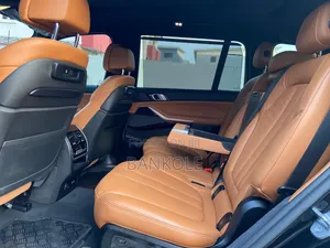 BMW X7 xDrive40i 2020 Black