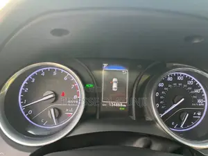 Toyota Camry SE (2.5L 4cyl 8A) 2019 Red