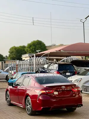Toyota Camry SE (2.5L 4cyl 8A) 2019 Red