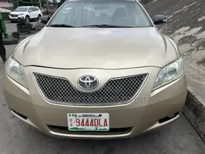 Toyota Camry 2008 Gold
