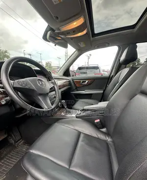 Mercedes-Benz GLK-Class 350 2012 Black