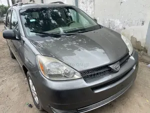 Toyota Sienna 2006 Gray