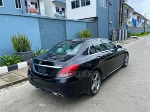 Mercedes-Benz C300 2015 Black