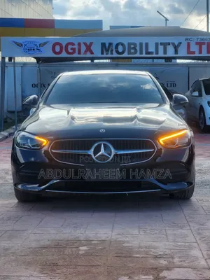 Mercedes-Benz C300 2022 Black