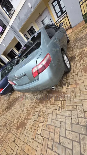 Toyota Camry 2009 Green