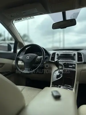 Toyota Venza AWD 2010 White