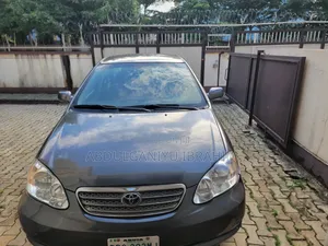 Toyota Corolla 2005 Gray