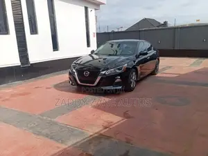 Nissan Altima 2020 Black