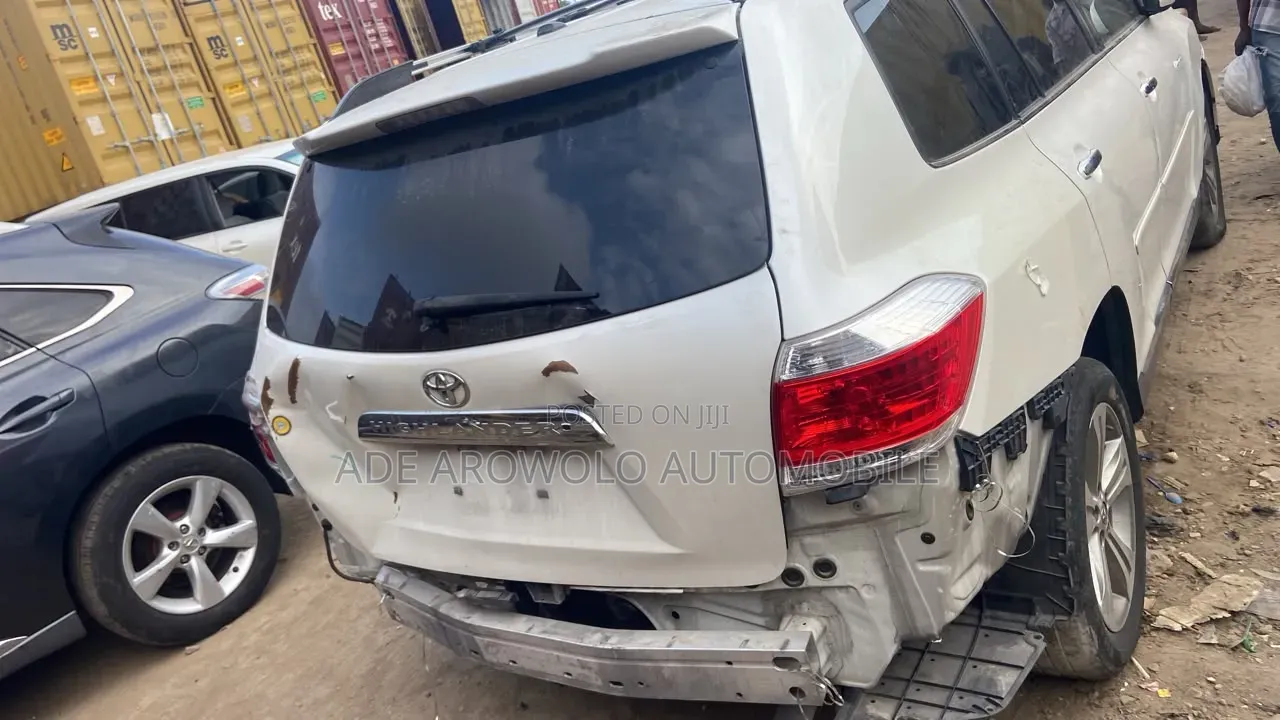 Toyota Highlander 2011 White
