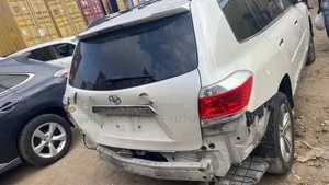 Toyota Highlander 2011 White